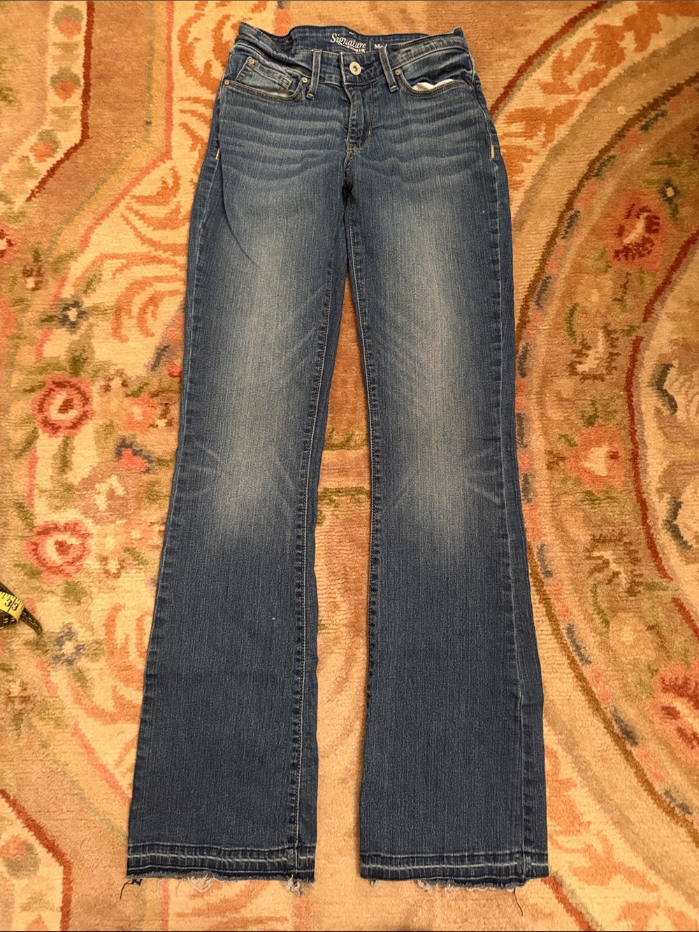 Levi’s Signature Mid- Rise Blue Flare Jeans - Frayed Hem sz 26